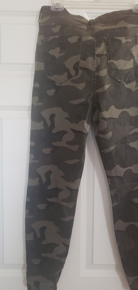 Jeans - Picture 2 of 2